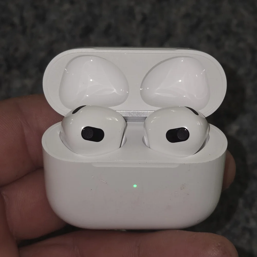 Apple AirPods Pro - White